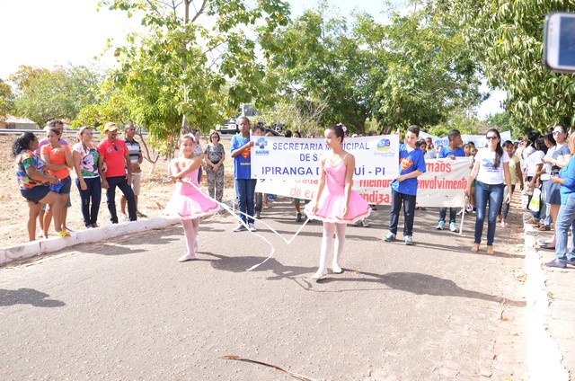 Depois de Muitos Anos Prefeitura Volta a Realizar Desfile Cívico Escolar - Imagem 177