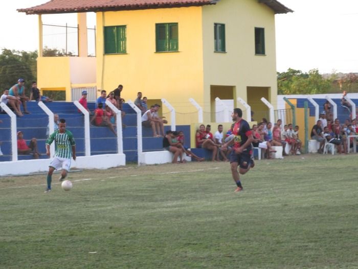 Em Amistoso o time do Coordenador de esporte Luiz vence o time da Casa das Mangueiras  - Imagem 38