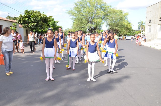 Depois de Muitos Anos Prefeitura Volta a Realizar Desfile Cívico Escolar - Imagem 45