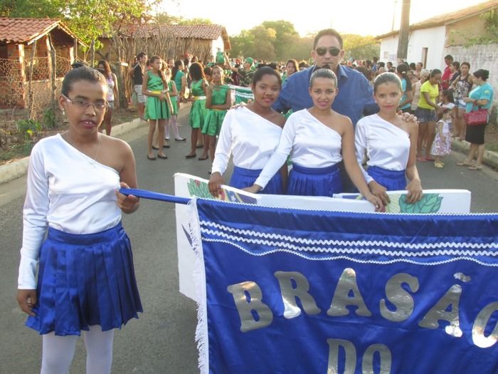Desfile cívico em Agricolândia celebra 193 anos da Independência do Brasil   - Imagem 1