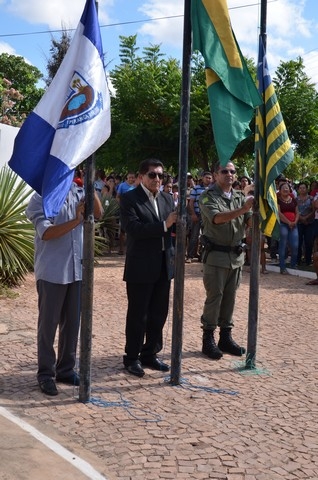 Depois de Muitos Anos Prefeitura Volta a Realizar Desfile Cívico Escolar - Imagem 203