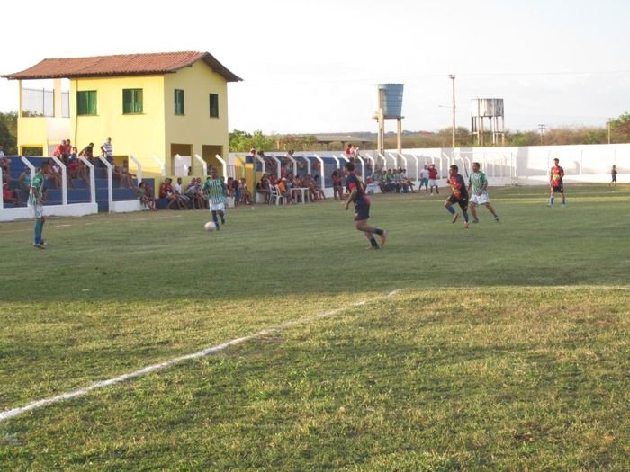 Em Amistoso o time do Coordenador de esporte Luiz vence o time da Casa das Mangueiras  - Imagem 28