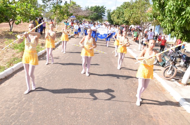 Depois de Muitos Anos Prefeitura Volta a Realizar Desfile Cívico Escolar - Imagem 161