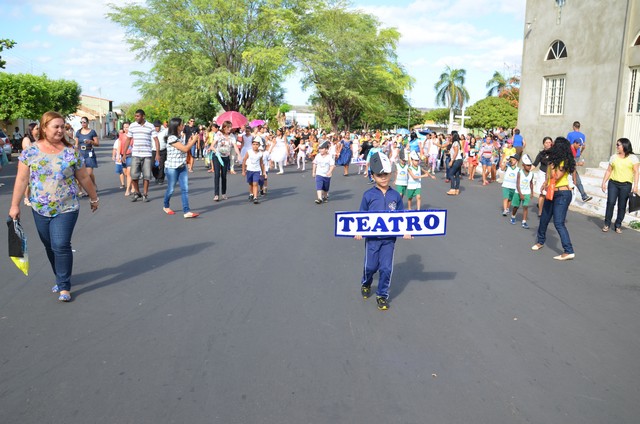Depois de Muitos Anos Prefeitura Volta a Realizar Desfile Cívico Escolar - Imagem 78