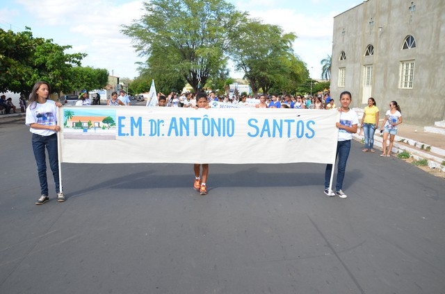 Depois de Muitos Anos Prefeitura Volta a Realizar Desfile Cívico Escolar - Imagem 96