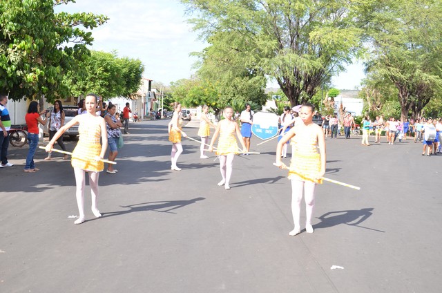 Depois de Muitos Anos Prefeitura Volta a Realizar Desfile Cívico Escolar - Imagem 64