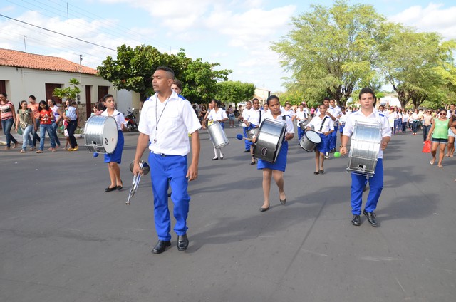 Depois de Muitos Anos Prefeitura Volta a Realizar Desfile Cívico Escolar - Imagem 73