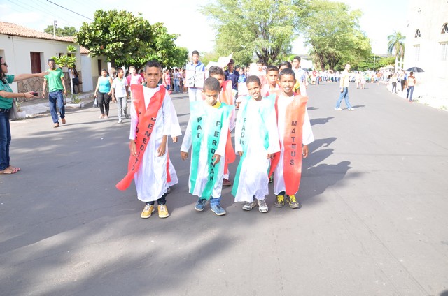 Depois de Muitos Anos Prefeitura Volta a Realizar Desfile Cívico Escolar - Imagem 37