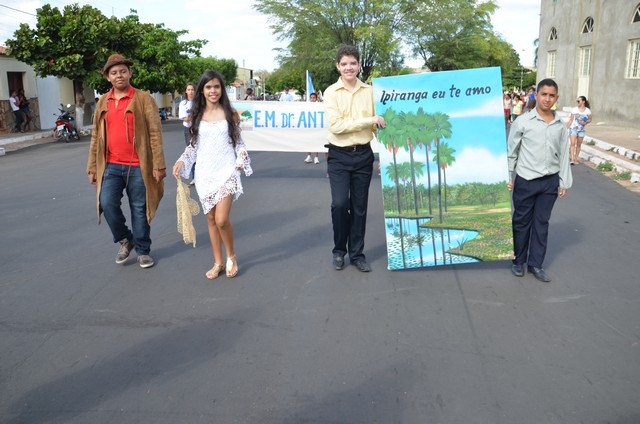 Depois de Muitos Anos Prefeitura Volta a Realizar Desfile Cívico Escolar - Imagem 95