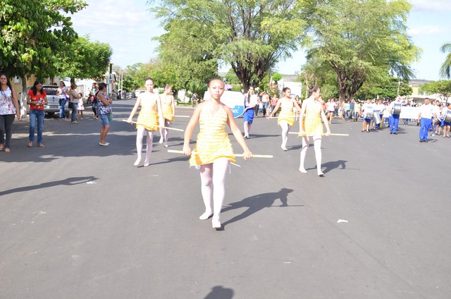 Depois de Muitos Anos Prefeitura Volta a Realizar Desfile Cívico Escolar - Imagem 66