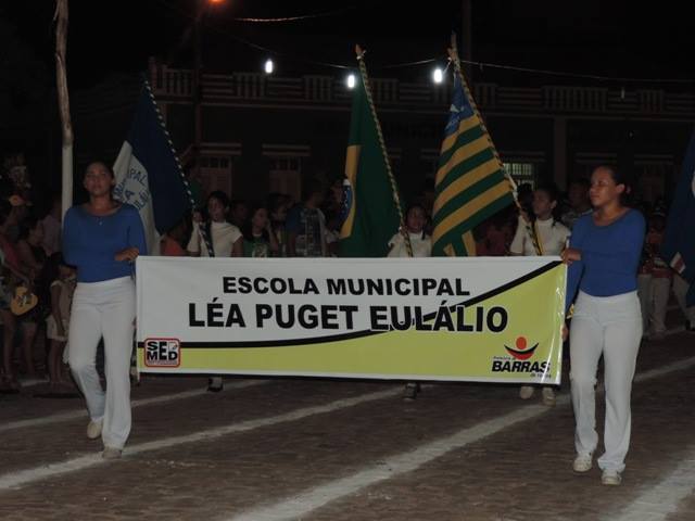 Prefeitura de Barras realiza desfile cívico de 7 de Setembro - Imagem 9