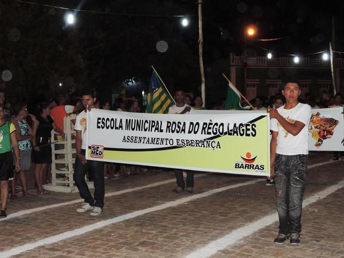 Prefeitura de Barras realiza desfile cívico de 7 de Setembro - Imagem 15