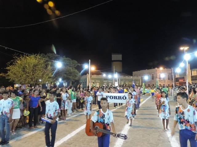 Prefeitura de Barras realiza desfile cívico de 7 de Setembro - Imagem 29