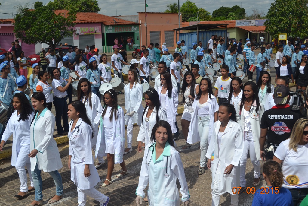 Desfile do 7 de setembro de Boa Hora encantou  expectadores.