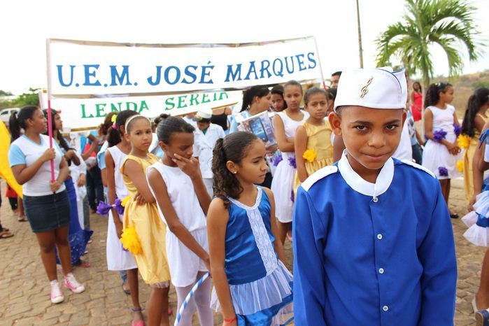 Desfile cívico de 7 de setembro reúne alunos e familiares e a comunidade em geral - Imagem 12