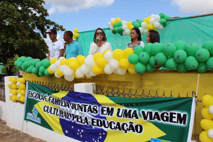 Desfile cívico de 7 de setembro reúne alunos e familiares e a comunidade em geral - Imagem 254