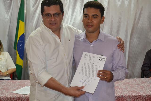 Conselheiros tutelares de Pimenteiras são empossados. Fotos  - Imagem 19