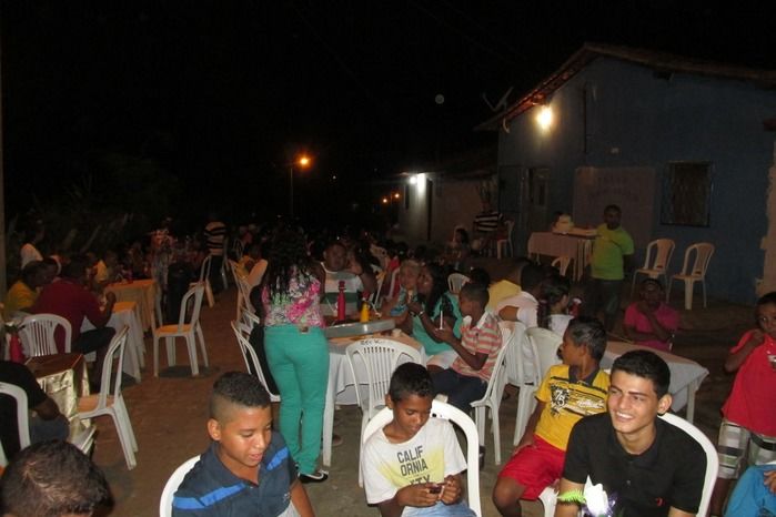 Dona Francisca comemora 69 anos ao lado de filhos e netos  - Imagem 2