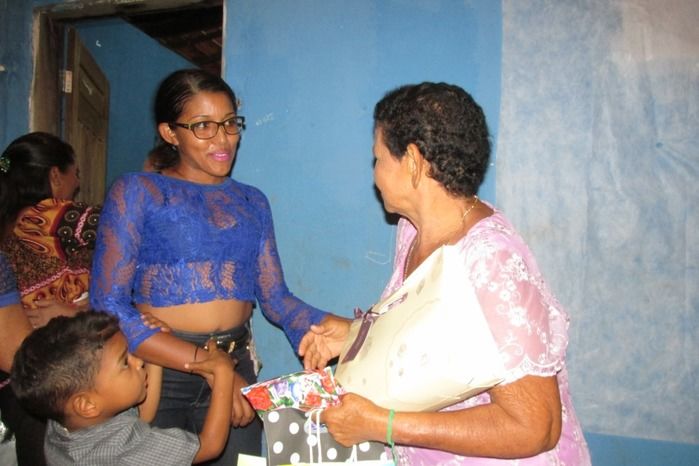 Dona Francisca comemora 69 anos ao lado de filhos e netos  - Imagem 3