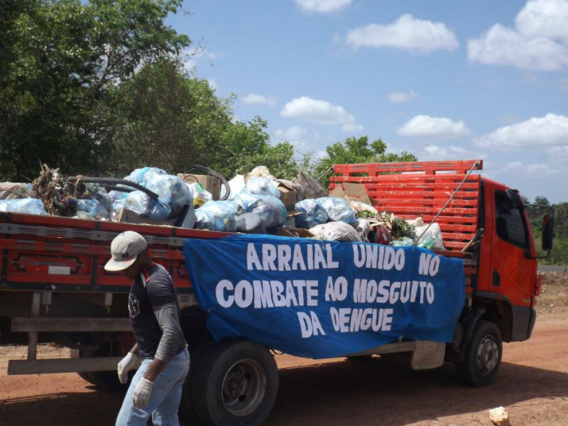  Faxina nos bairros, na luta pra não deixa o mosquito nascer.