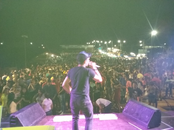 Show da banda Encantus e Farra de Play em Lagoinha - Imagem 17