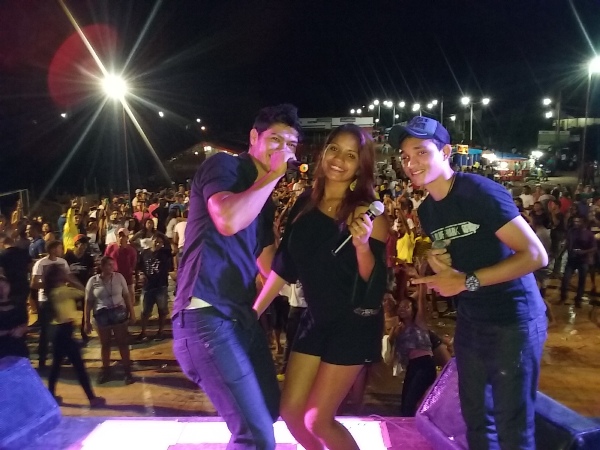 Show da banda Encantus e Farra de Play em Lagoinha - Imagem 27