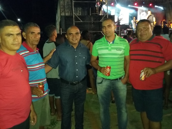 Show da banda Encantus e Farra de Play em Lagoinha - Imagem 8