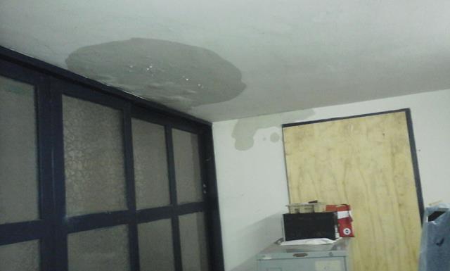 Água invade prédio do Emater e funcionários estão com medo     - Imagem 9