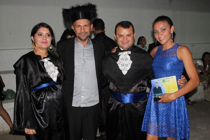 4 turmas de cursos técnicos do IFPI colam grau em Alegrete - Imagem 15