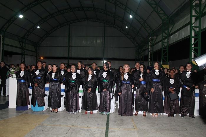 4 turmas de cursos técnicos do IFPI colam grau em Alegrete - Imagem 99