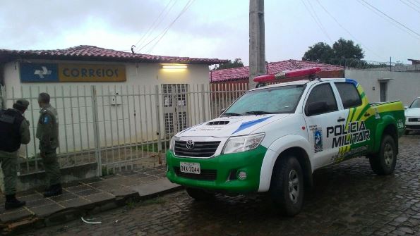 Tentativa de assalto a agencia do correios deixa uma vitima fatal - Imagem 1