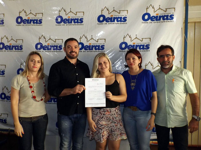 Aprovados em concurso público de Oeiras assumem cargos - Imagem 5