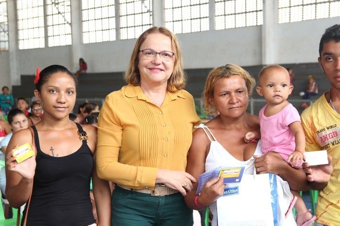  6 mil famílias de Miguel Alves recebem beneficio do programa bolsa - Imagem 22