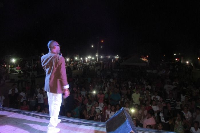 Francisco Filho canta no Aniversário de 53 anos de Agricolândia - Imagem 7
