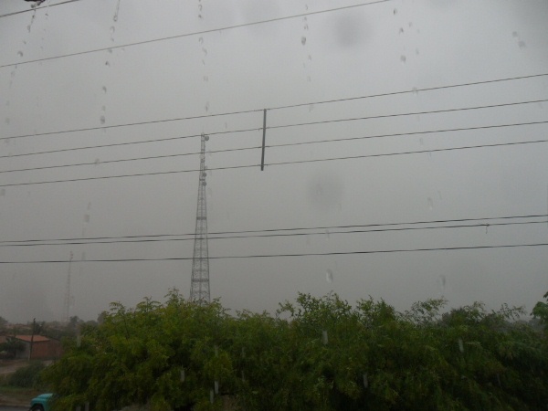 Agricultores estão alegres com a chegada da chuva  - Imagem 5