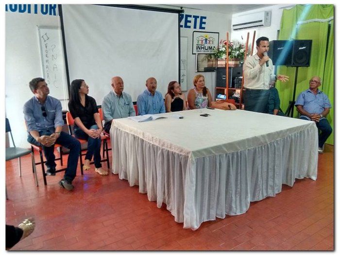 Prefeito Dr. Moura nomeia e empossa novos 28 funcionários - Imagem 33