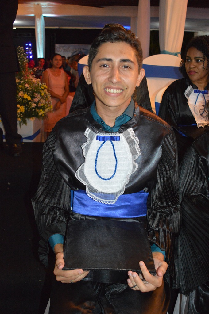 Formatura de jovens Capitão de Campenses Curso Pedagogia. - Imagem 5