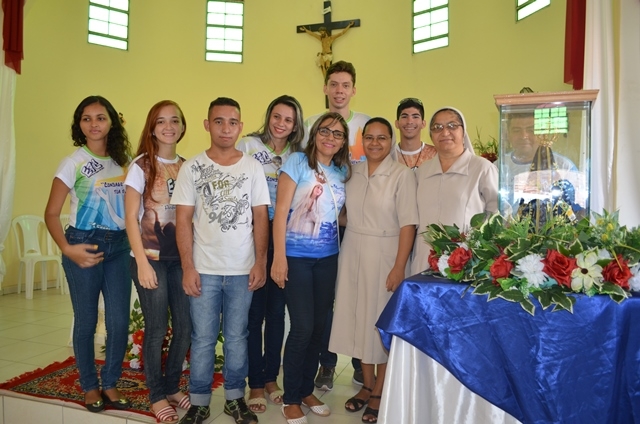 Comunidade católica acolhe a imagem de Nossa Senhora Aparecida. - Imagem 36