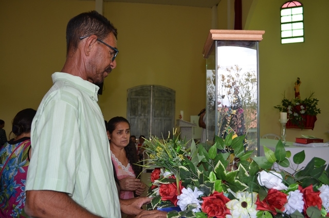 Comunidade católica acolhe a imagem de Nossa Senhora Aparecida. - Imagem 32
