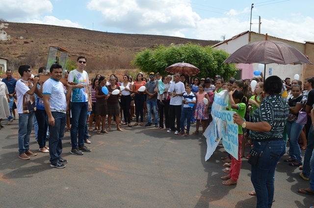 Comunidade católica acolhe a imagem de Nossa Senhora Aparecida. - Imagem 9