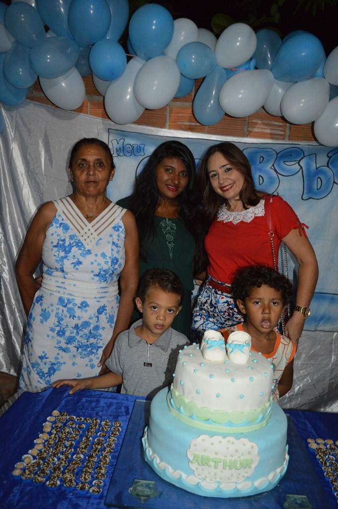 Jovem Uena realizou chá de bebê, e aguarda chegada do  Artur. - Imagem 3