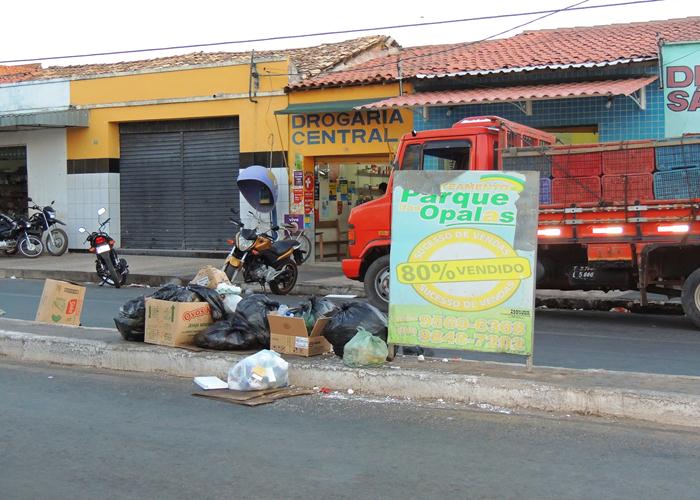 Lixo volta acumular e gera fedor e risco de doenças - Imagem 6