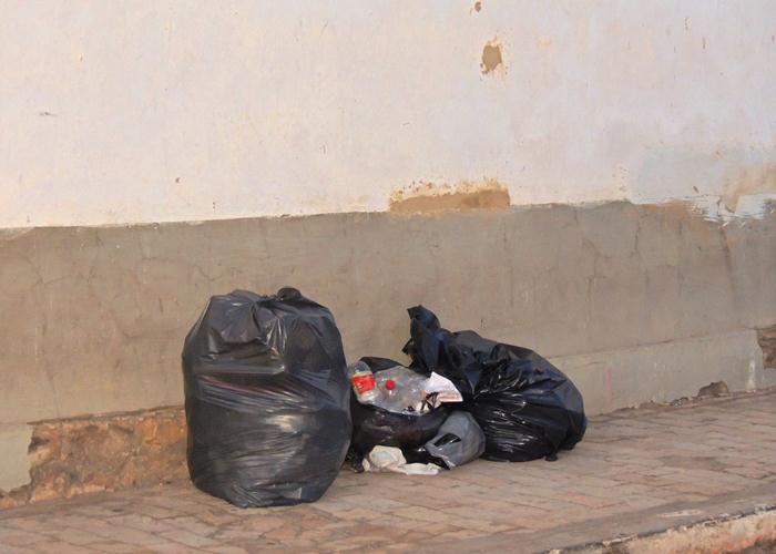 Lixo volta acumular e gera fedor e risco de doenças - Imagem 14