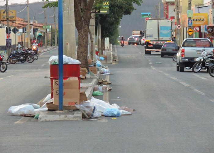 Lixo volta acumular e gera fedor e risco de doenças - Imagem 5