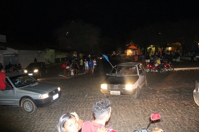 “De Mãos Dadas o Progresso Continua” - Imagem 3