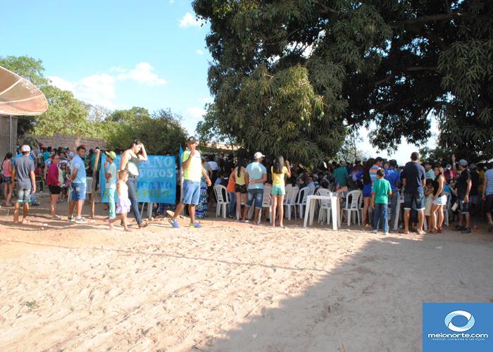 Vereador Fabiano Oliveira dá festa para amigos e correligionários  - Imagem 1