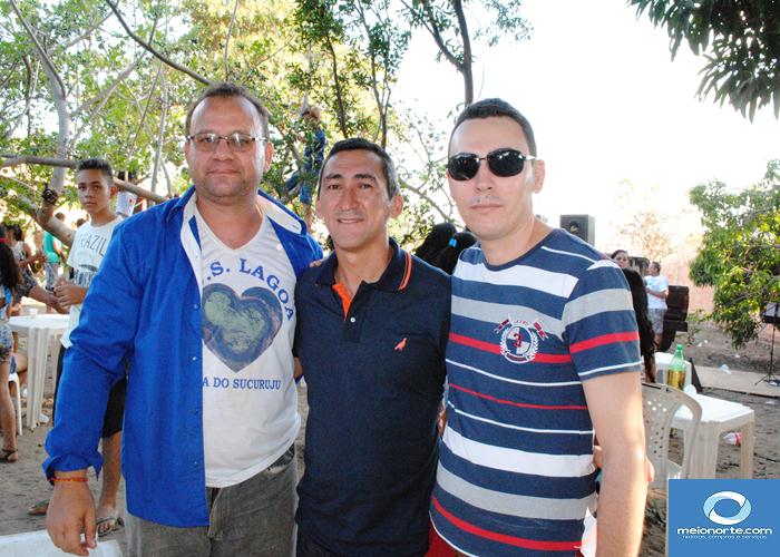 Vereador Fabiano Oliveira dá festa para amigos e correligionários  - Imagem 24