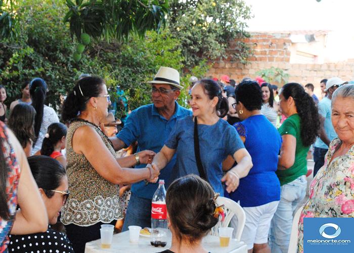 Vereador Fabiano Oliveira dá festa para amigos e correligionários  - Imagem 18