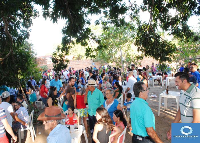 Vereador Fabiano Oliveira dá festa para amigos e correligionários  - Imagem 8