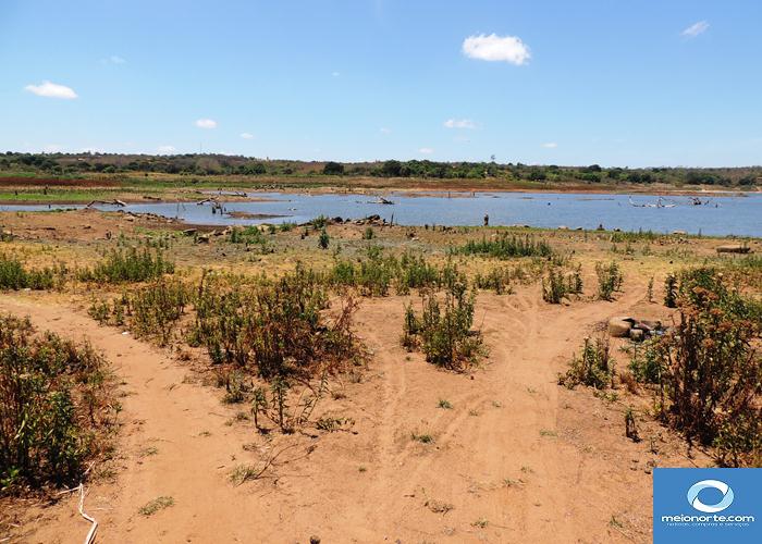 Açude quase seco, população terá que importar água? - Imagem 2